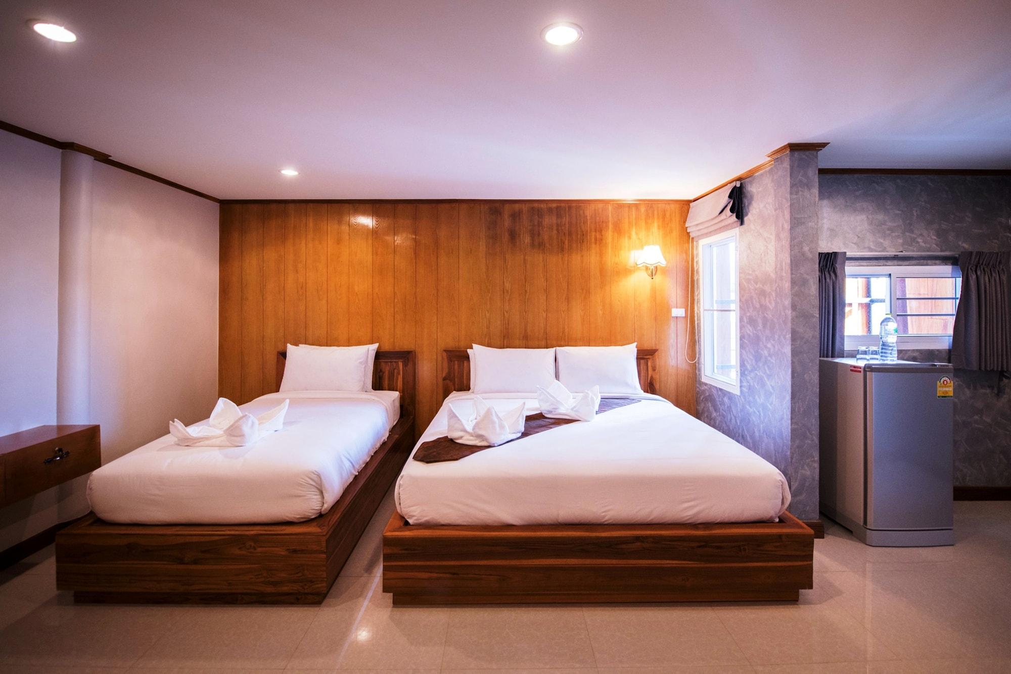 ไวกิ้ง รีสอร์ต 4* Pattaya